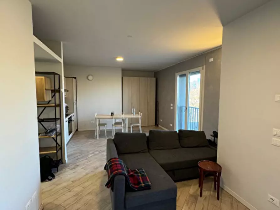 Immagine 12 di Appartamento in affitto  in Piazza Cimitero Monumentale 23 a Milano