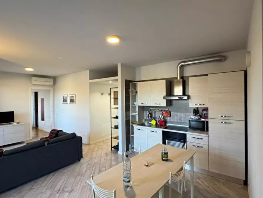 Immagine 19 di Appartamento in affitto  in Piazza Cimitero Monumentale 23 a Milano