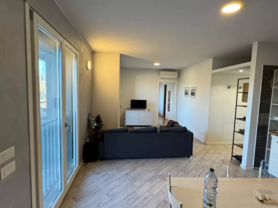 Immagine 20 di Appartamento in affitto  in Piazza Cimitero Monumentale 23 a Milano