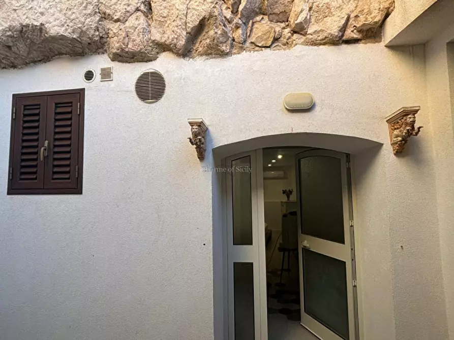 Immagine 5 di Casa indipendente in vendita  a Modica