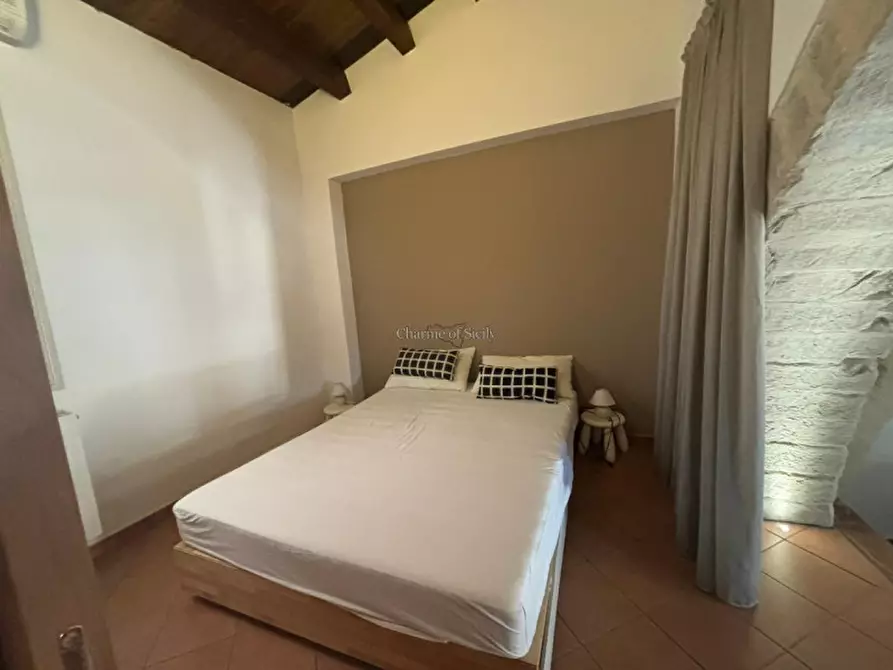 Immagine 10 di Casa indipendente in vendita  a Modica