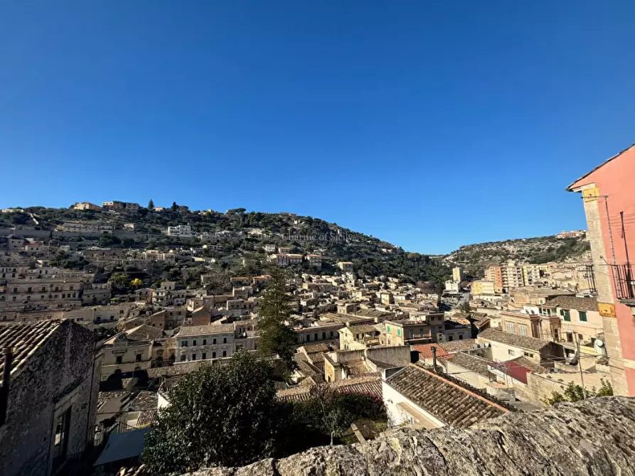 Immagine 17 di Casa indipendente in vendita  a Modica