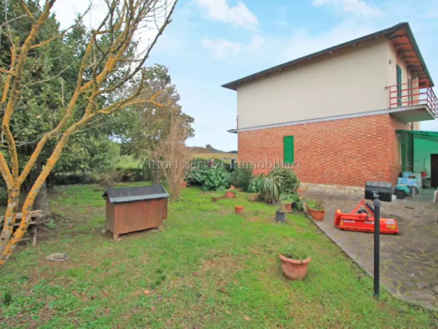 Immagine 3 di Casa indipendente in vendita  in via piave a Sinalunga