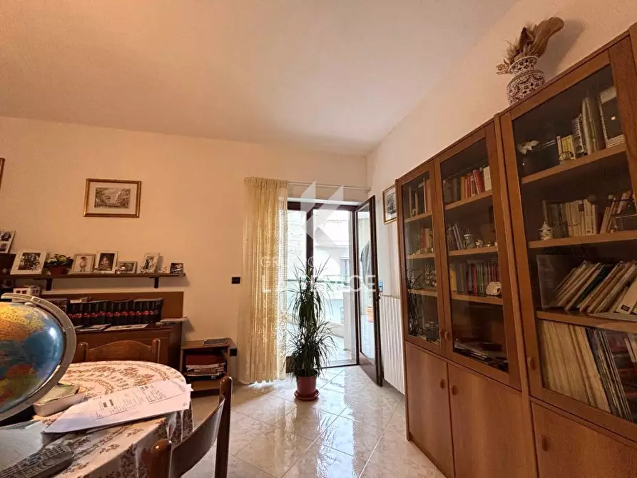 Immagine 7 di Appartamento in vendita  in Via Taranto a Martina Franca
