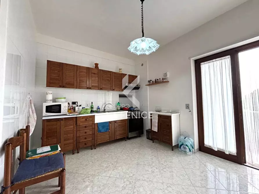 Immagine 17 di Appartamento in vendita  in Via Taranto a Martina Franca