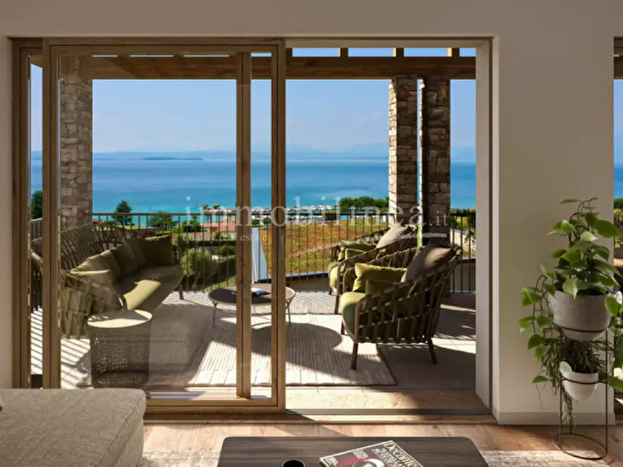 Immagine 3 di Villa in vendita  in Località La Bosca a Lazise