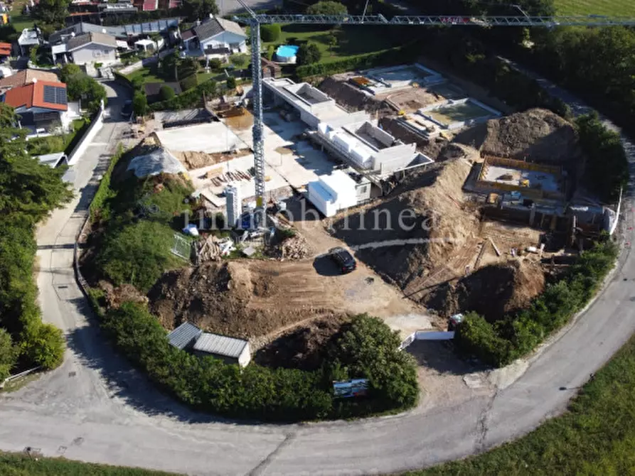 Immagine 13 di Villa in vendita  in Località La Bosca a Lazise