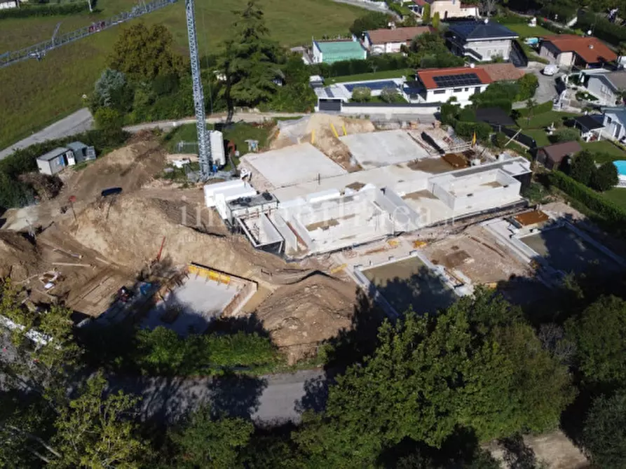 Immagine 14 di Villa in vendita  in Località La Bosca a Lazise