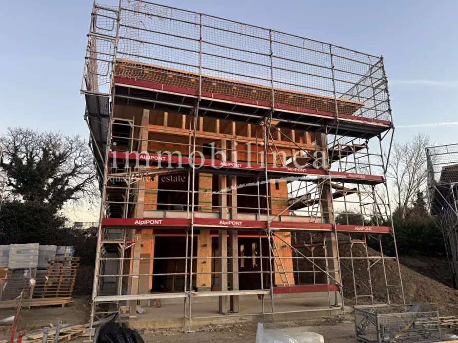 Immagine 31 di Villa in vendita  in Località La Bosca a Lazise