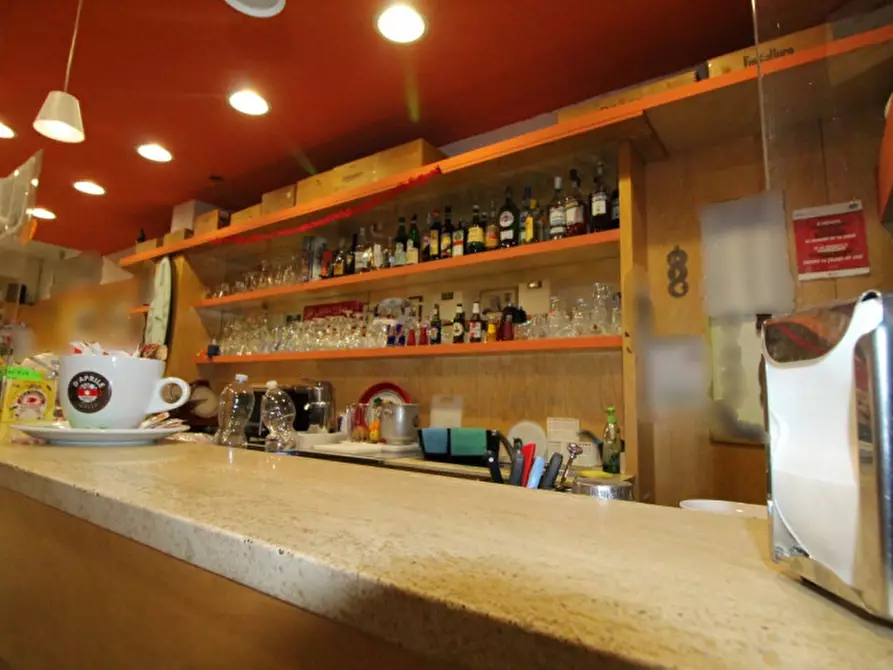 Immagine 2 di Attività commerciale in vendita  in Via Roma a San Giovanni Valdarno