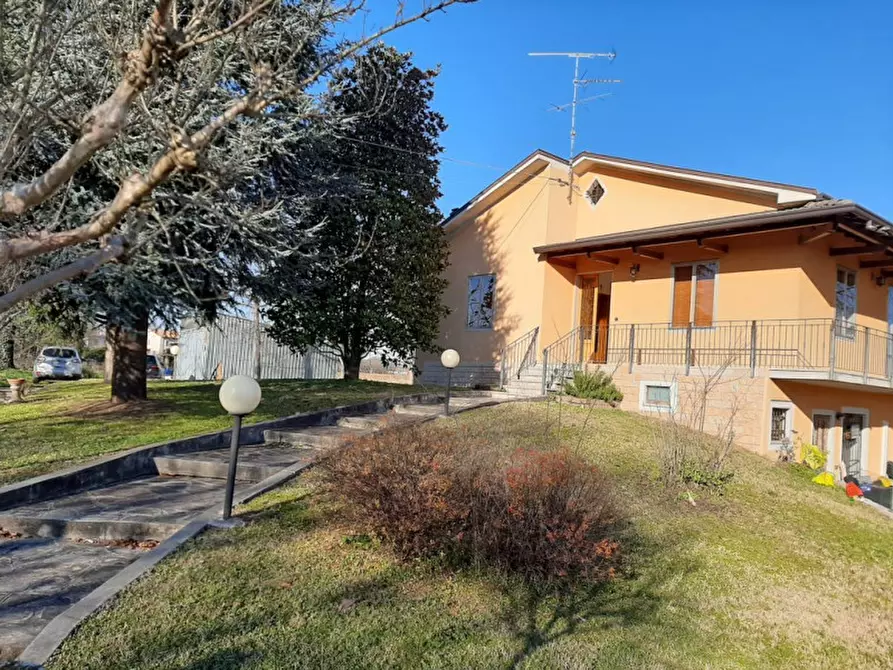 Immagine 1 di Appartamento in vendita  a Volta Mantovana