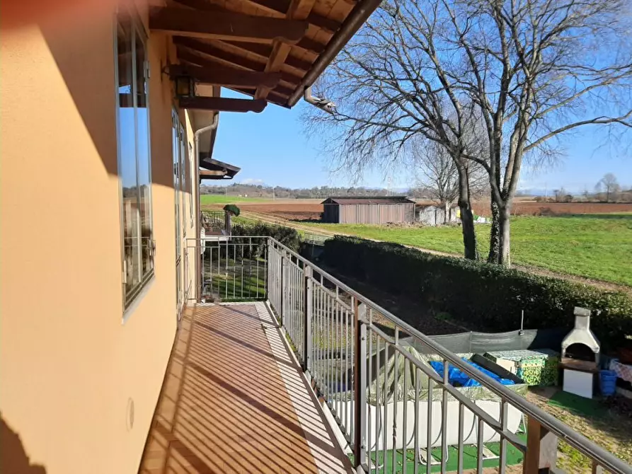 Immagine 3 di Appartamento in vendita  a Volta Mantovana