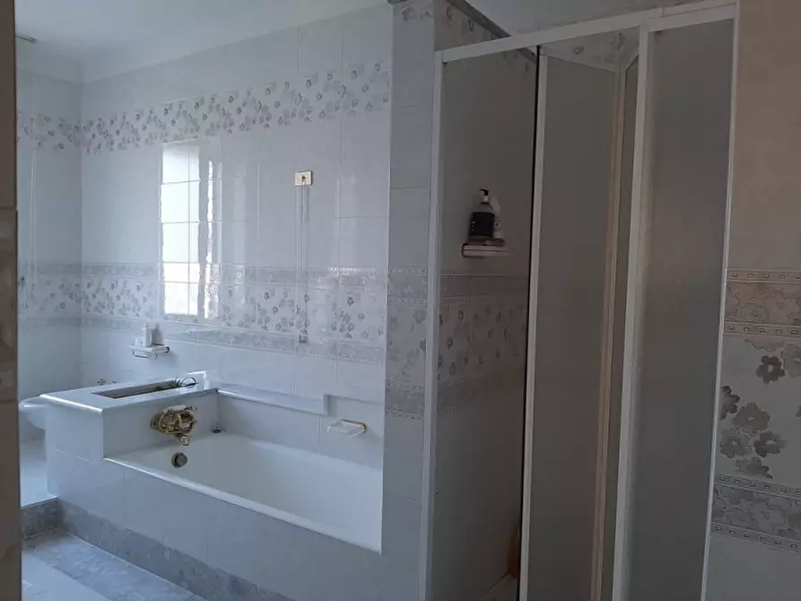 Immagine 19 di Appartamento in vendita  a Volta Mantovana