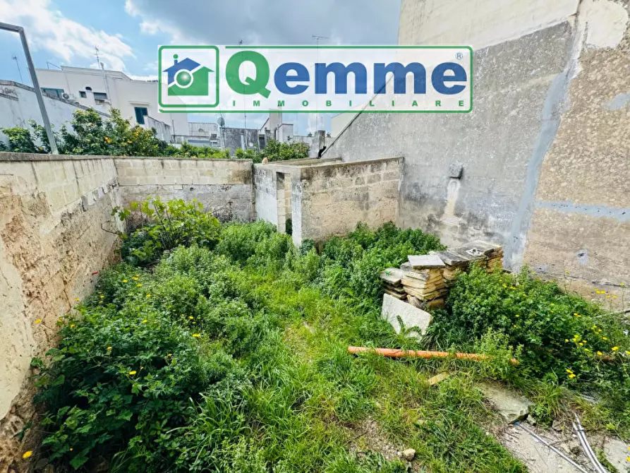 Immagine 1 di Casa indipendente in vendita  in via Umberto I a Lequile