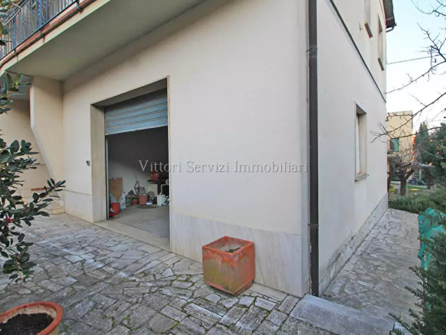 Immagine 1 di Casa indipendente in vendita  in Via Piave a Sinalunga