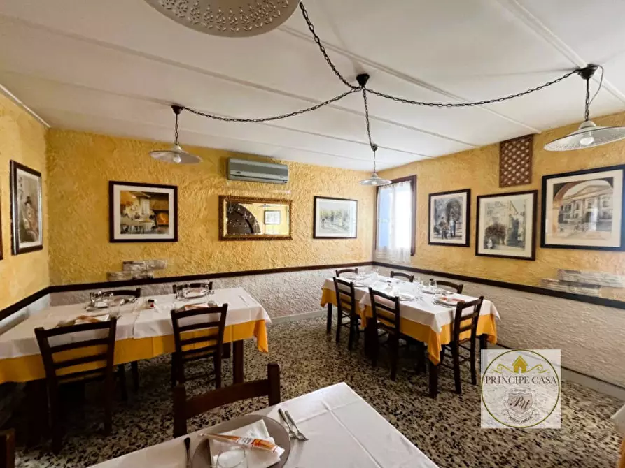 Immagine 5 di Attività commerciale in vendita  a Vescovana