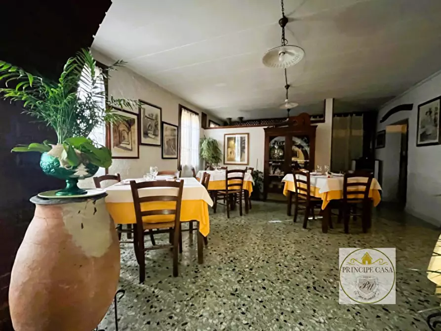 Immagine 7 di Attività commerciale in vendita  a Vescovana