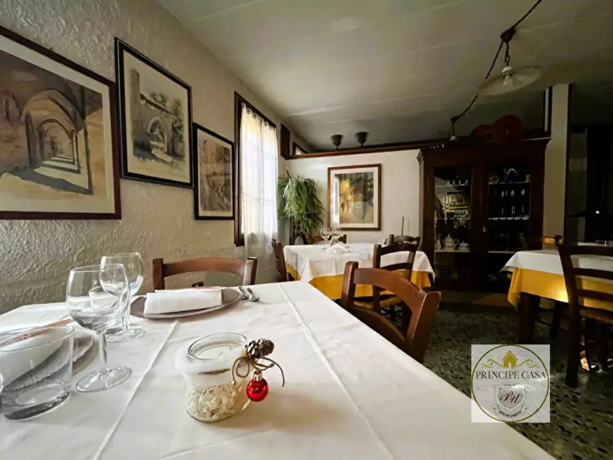 Immagine 10 di Attività commerciale in vendita  a Vescovana