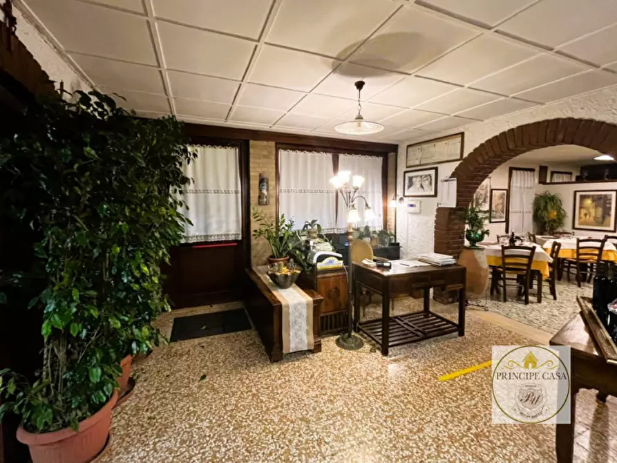 Immagine 16 di Attività commerciale in vendita  a Vescovana