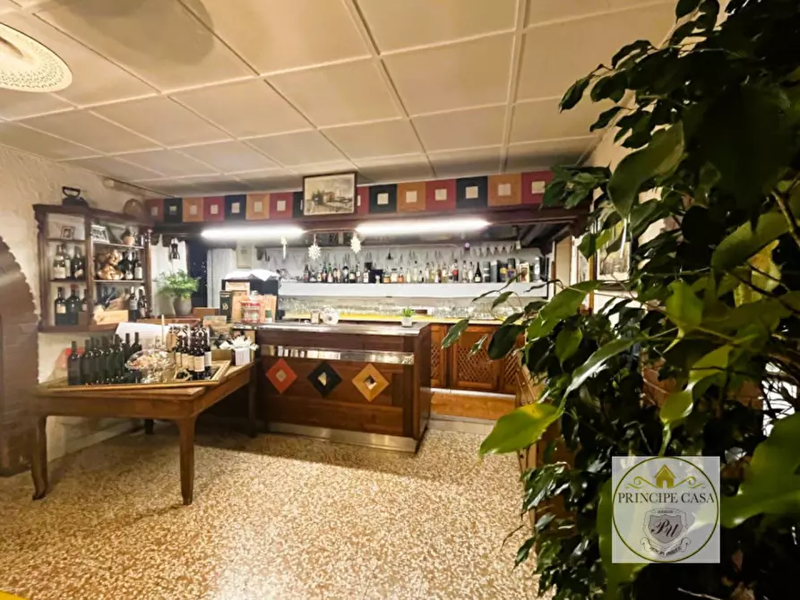 Immagine 20 di Attività commerciale in vendita  a Vescovana