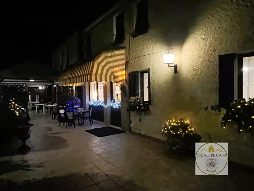 Immagine 31 di Attività commerciale in vendita  a Vescovana