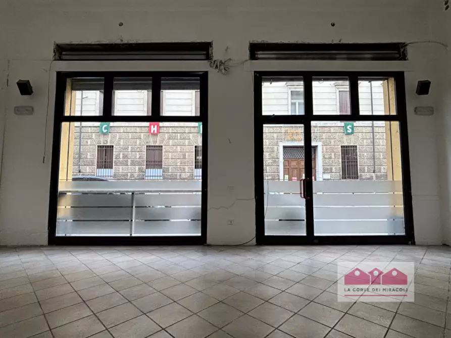 Immagine 3 di Attività commerciale in affitto  in via quattro novembre a Vicenza