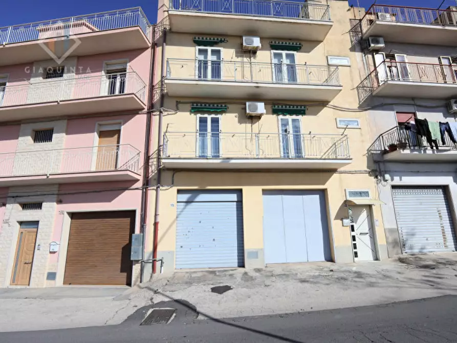 Immagine 10 di Casa indipendente in vendita  in viale della Rimembranza n.134 a Mineo