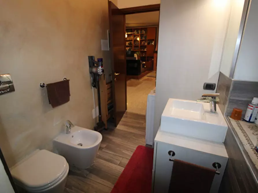 Immagine 31 di Appartamento in vendita  in Via Montello 1C a Macherio