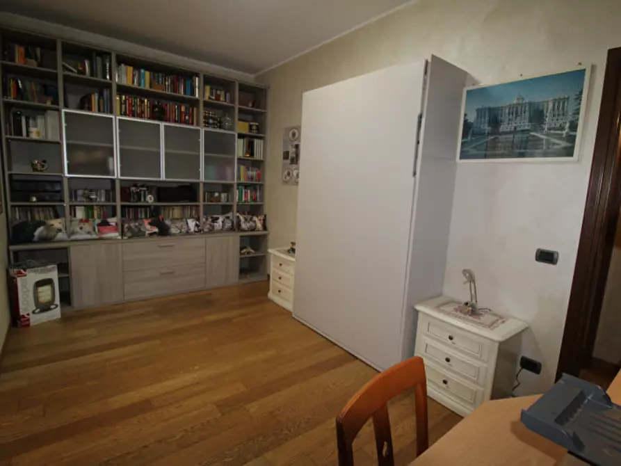 Immagine 34 di Appartamento in vendita  in Via Montello 1C a Macherio