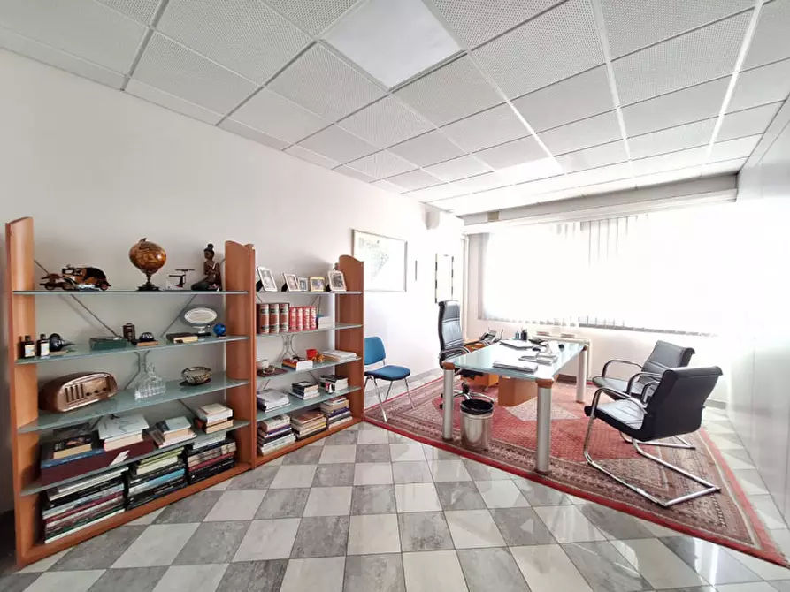 Immagine 4 di Ufficio in vendita  in Via Einaudi a Rovigo