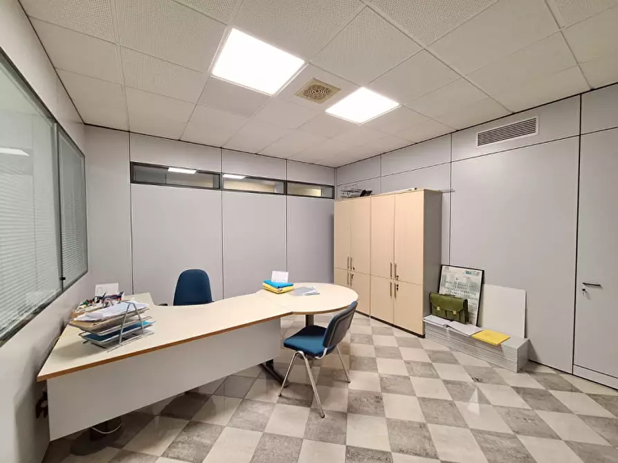 Immagine 6 di Ufficio in vendita  in Via Einaudi a Rovigo