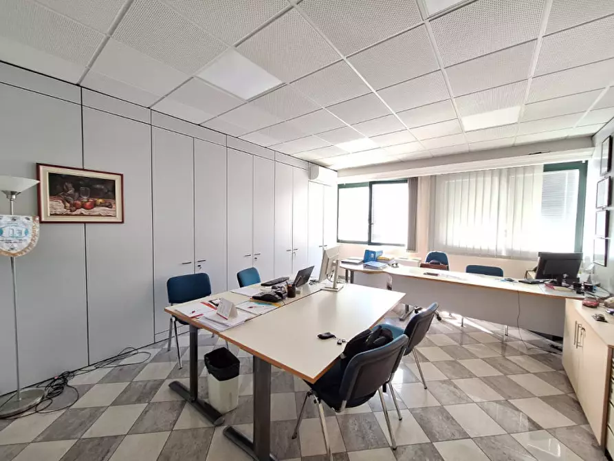 Immagine 11 di Ufficio in vendita  in Via Einaudi a Rovigo