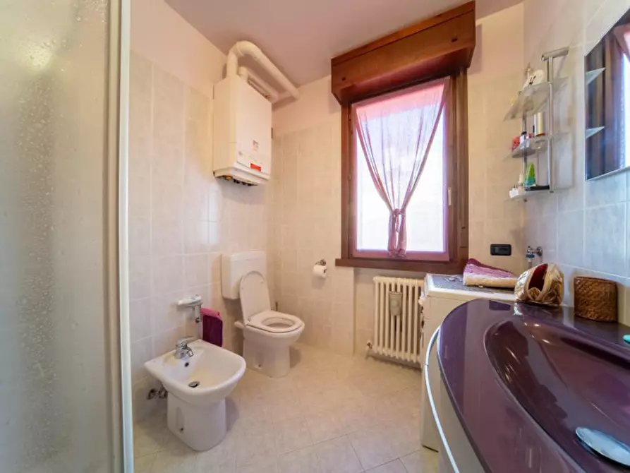 Immagine 15 di Appartamento in vendita  in Via Della Liberazione a Lesignano De' Bagni