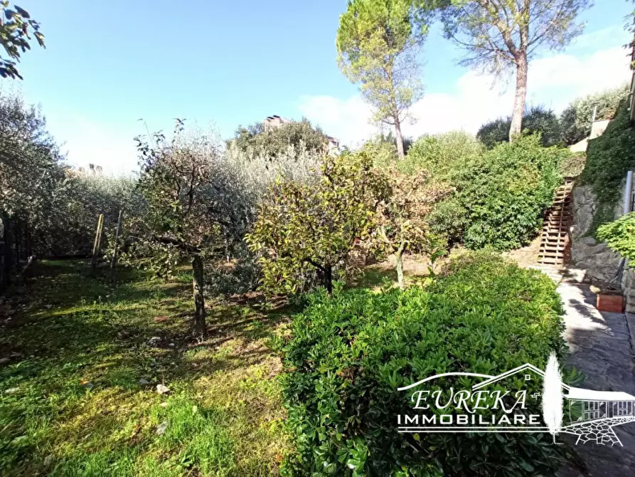 Immagine 3 di Villa in vendita  in via Roma 152 a Castiglione Del Lago