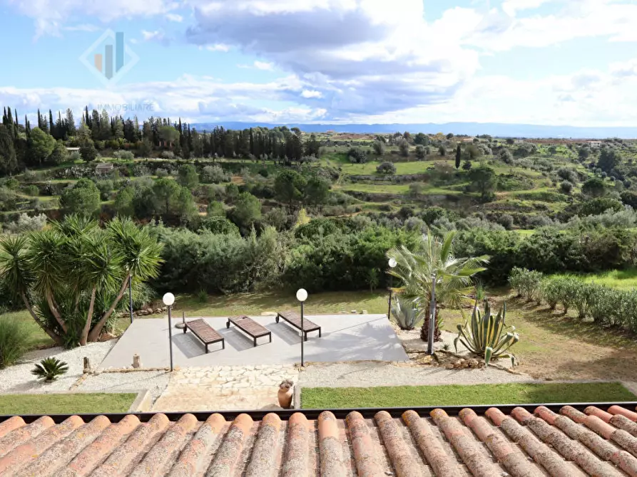 Immagine 30 di Villa in vendita  in c.da San Nicolo' le canne snc a Caltagirone