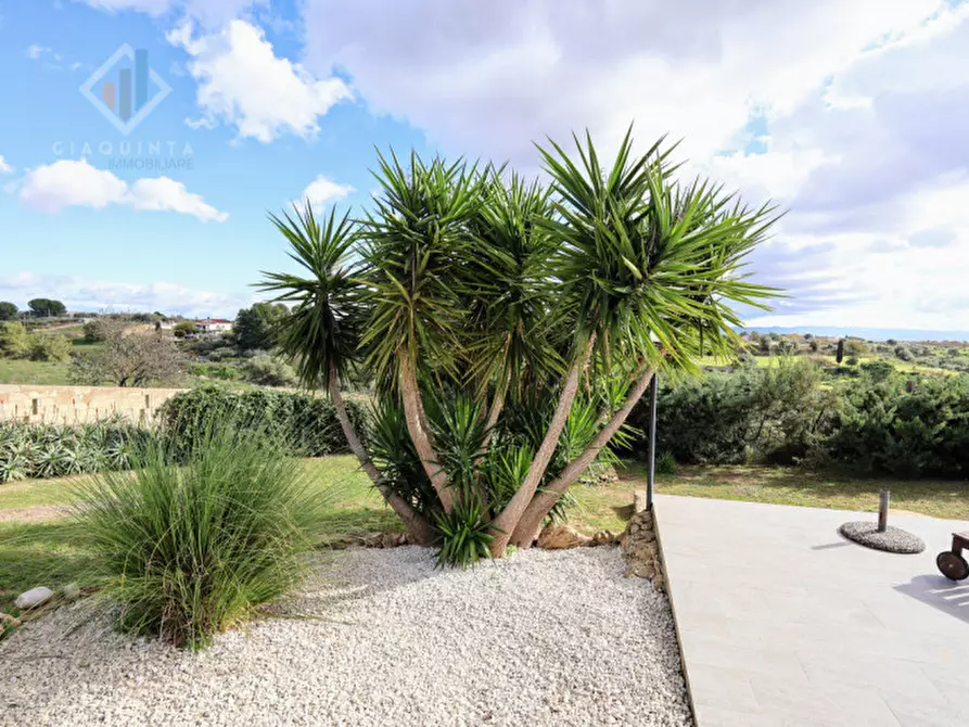 Immagine 43 di Villa in vendita  in c.da San Nicolo' le canne snc a Caltagirone