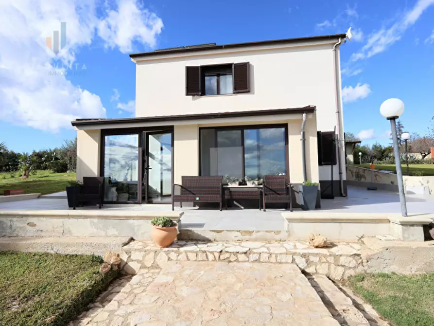 Immagine 45 di Villa in vendita  in c.da San Nicolo' le canne snc a Caltagirone