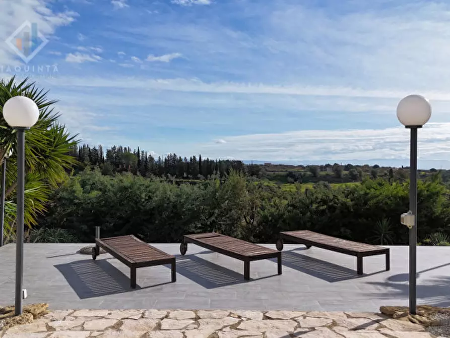 Immagine 49 di Villa in vendita  in c.da San Nicolo' le canne snc a Caltagirone