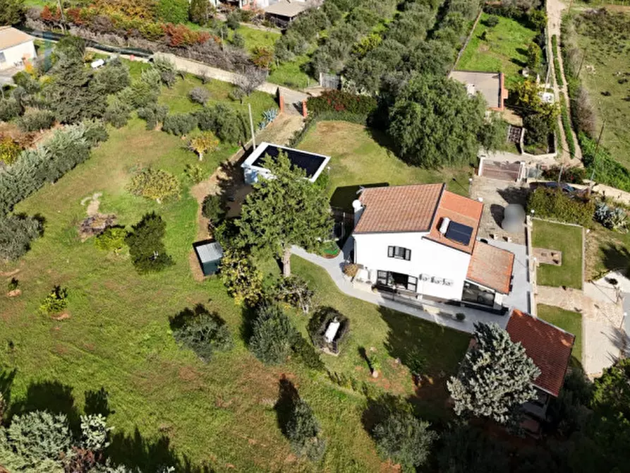 Immagine 52 di Villa in vendita  in c.da San Nicolo' le canne snc a Caltagirone