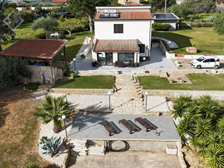 Immagine 54 di Villa in vendita  in c.da San Nicolo' le canne snc a Caltagirone