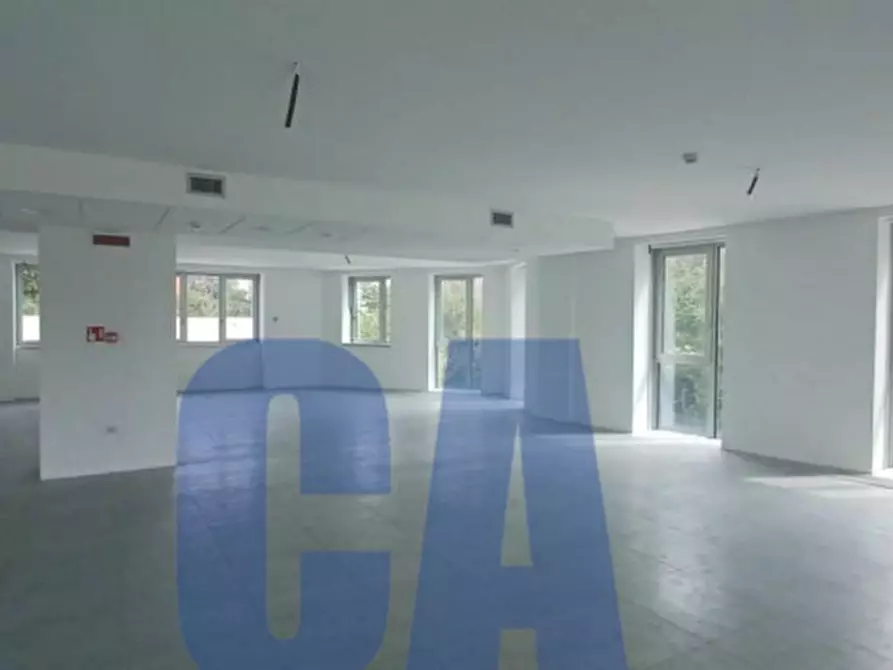Immagine 4 di Ufficio in affitto  in VIALE FAMAGOSTA a Milano