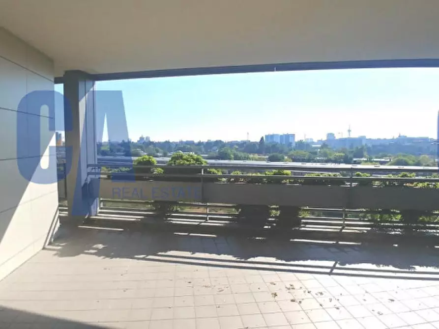 Immagine 13 di Ufficio in affitto  in VIA VALTELLINA a Milano