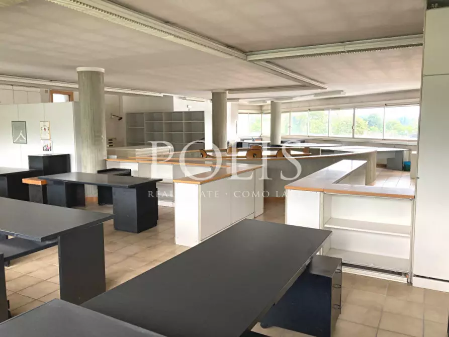 Immagine 14 di Ufficio in affitto  a Como