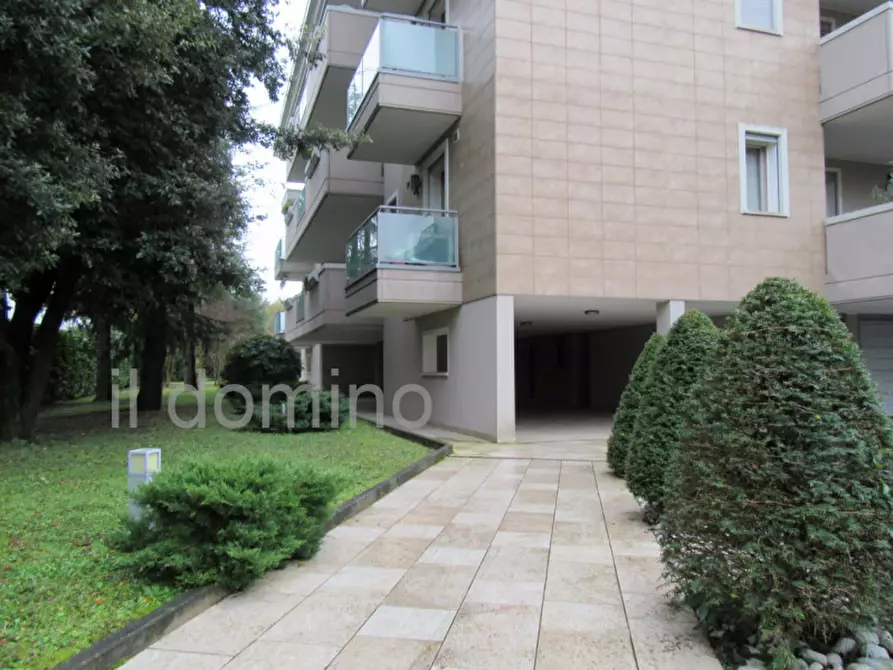 Immagine 1 di Appartamento in vendita  in Via Guidi a Padova