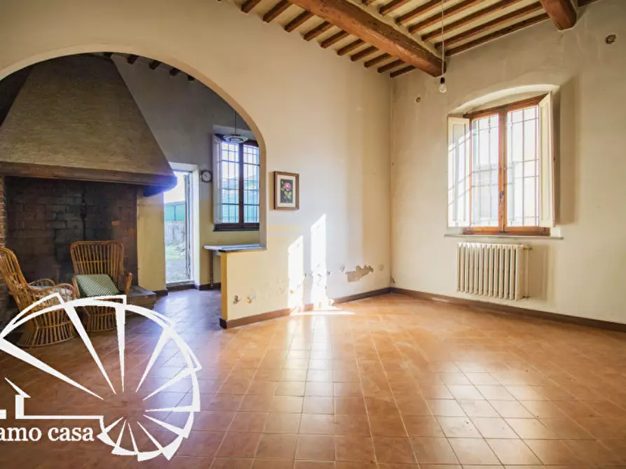 Immagine 3 di Casa indipendente in vendita  a Prato