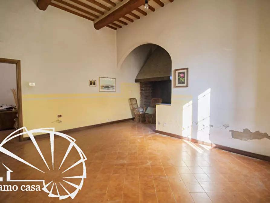 Immagine 6 di Casa indipendente in vendita  a Prato