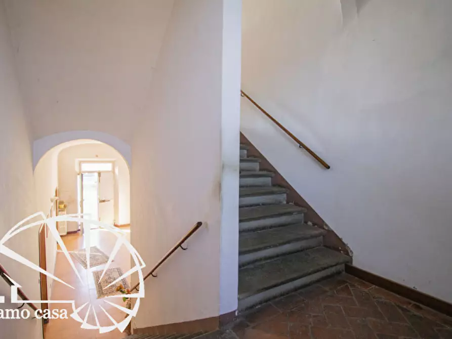 Immagine 10 di Casa indipendente in vendita  a Prato