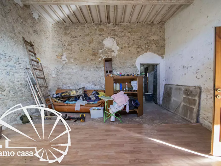 Immagine 15 di Casa indipendente in vendita  a Prato