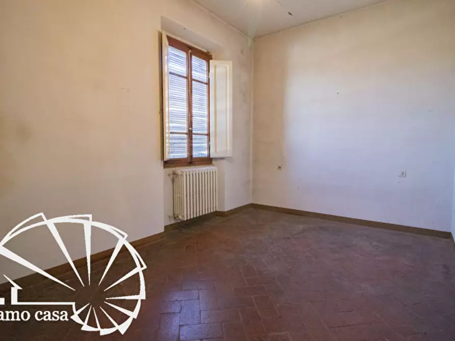 Immagine 19 di Casa indipendente in vendita  a Prato