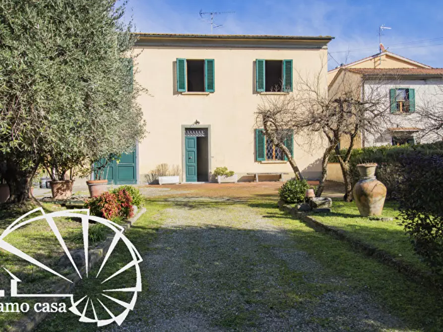 Immagine 25 di Casa indipendente in vendita  a Prato